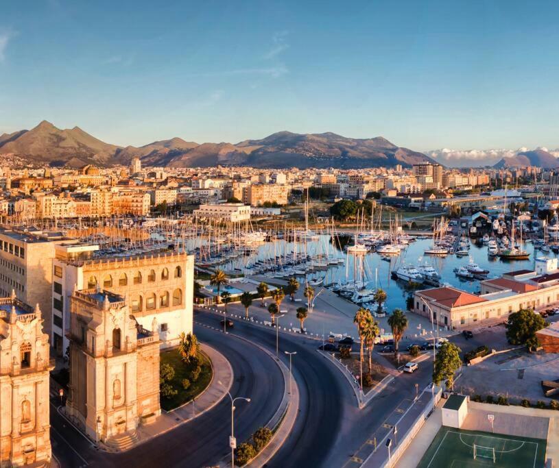 Casetta Poli- Appartamento Con Terrazza - Centro Storico Палермо Екстериор снимка